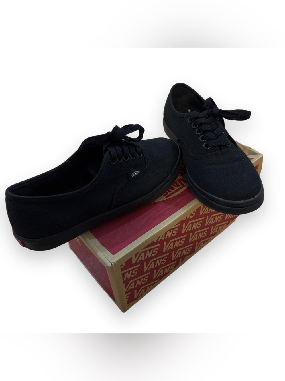 Vans black authentic lo pro sneakers women’s 5.5/mens 4.0